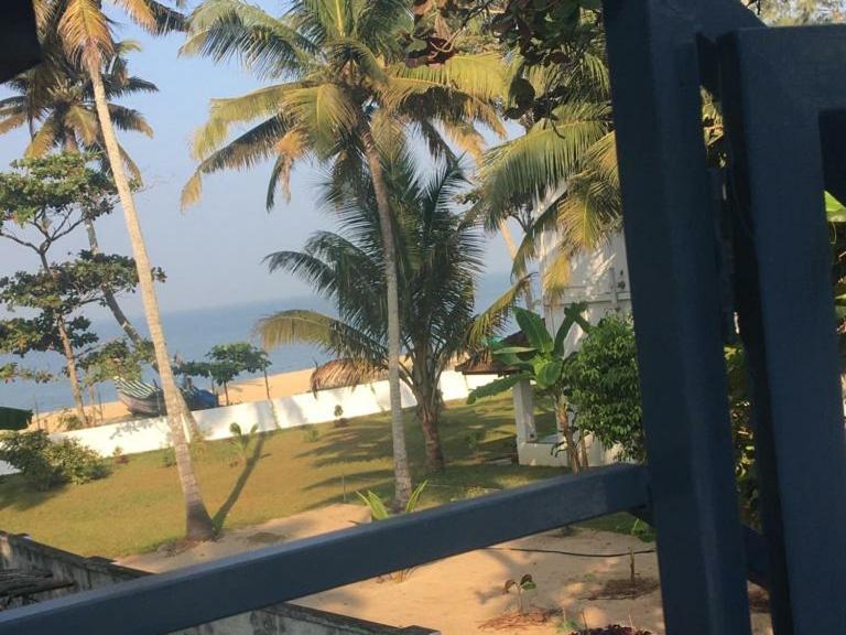 Marari Sibiya Beach Villa Mararikulam Kültér fotó